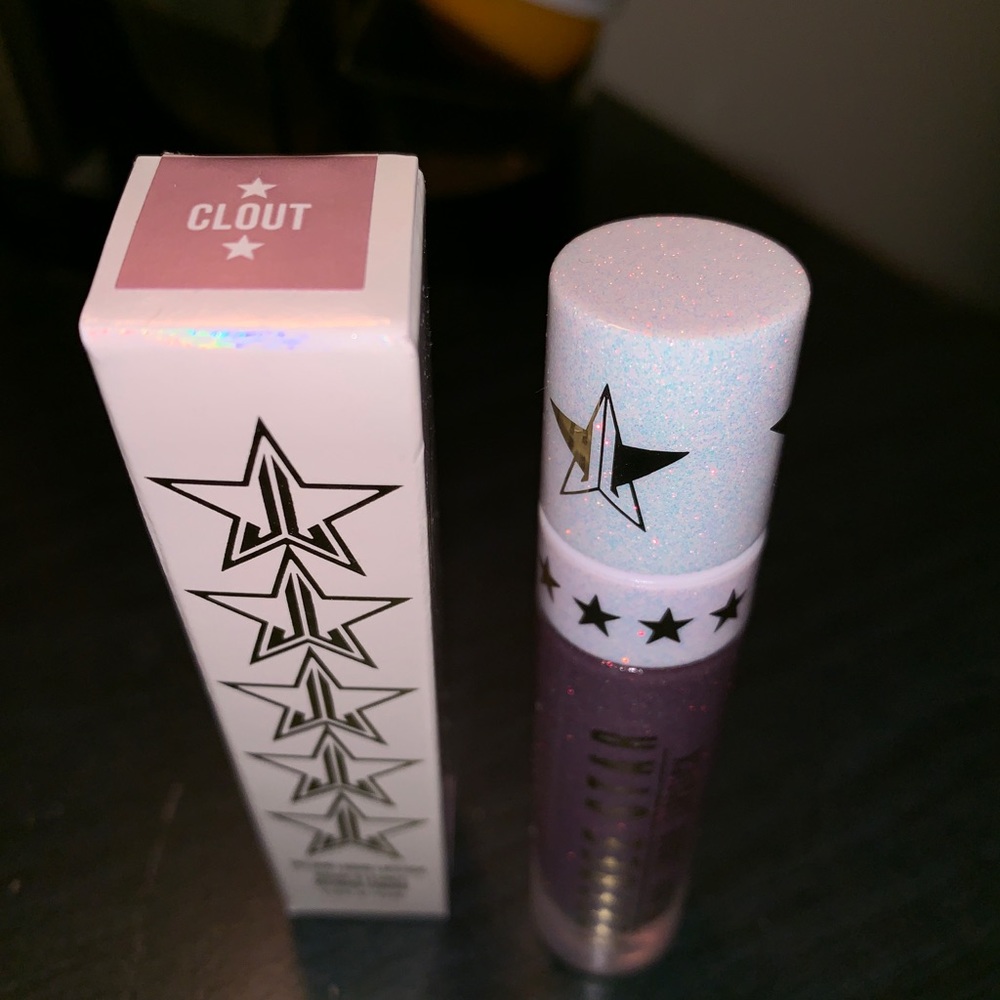 ⭐️JEFFREE STAR Velour Lipstick (Clout)